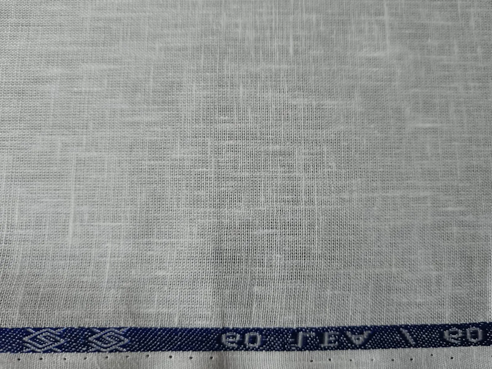 100% linen Fusion Fabric With Bamboo Slubs White colour 58" wide [12764]