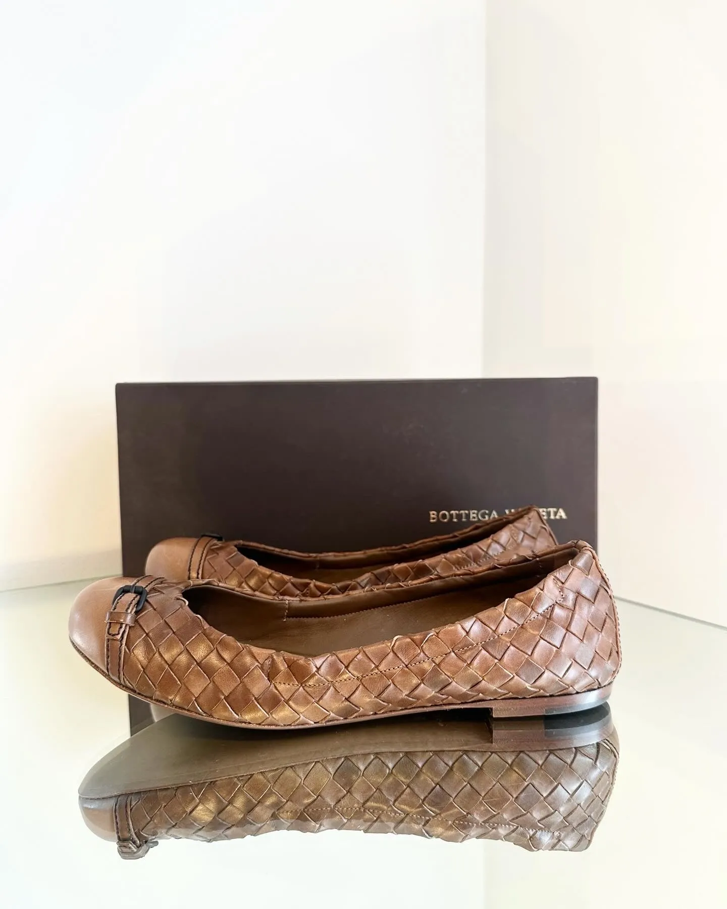 BOTTEGA Venetta Intrecciato Weave Leather Ballet Flats