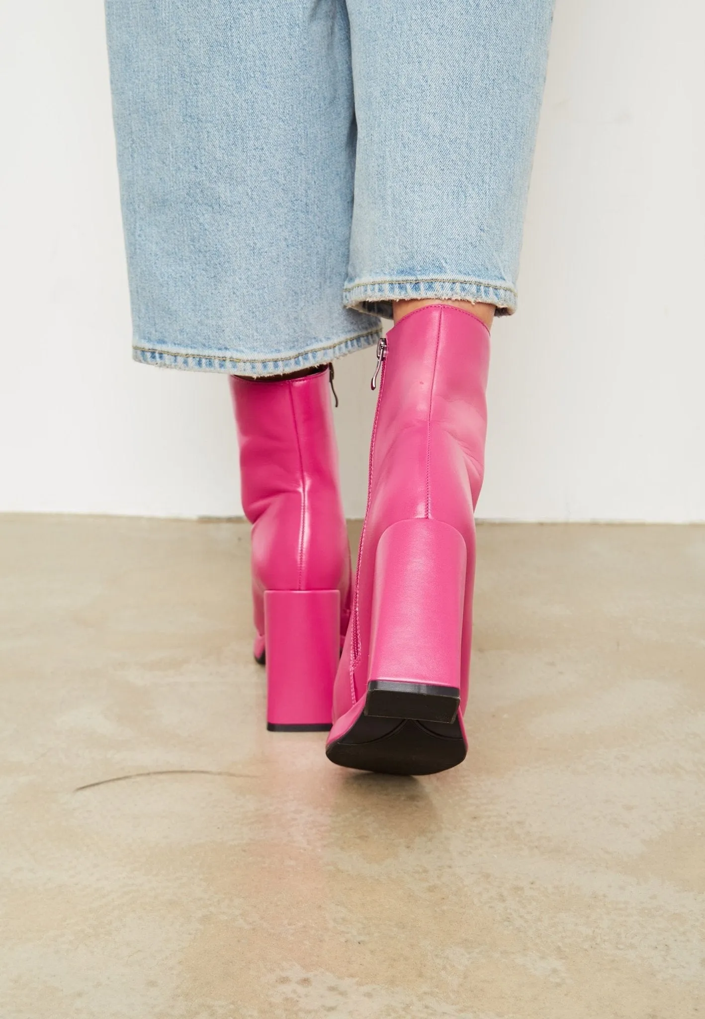 Elegant Comfort Ankle Boots - Pink