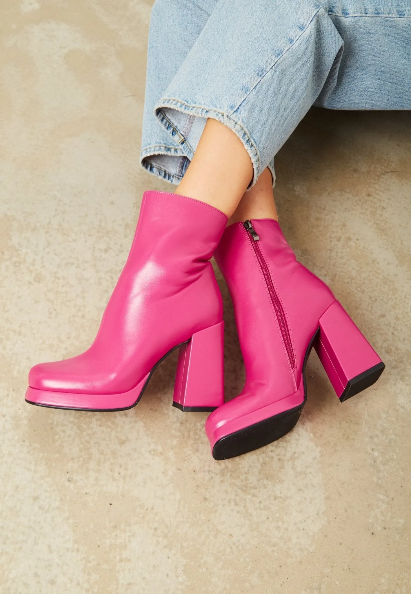 Elegant Comfort Ankle Boots - Pink