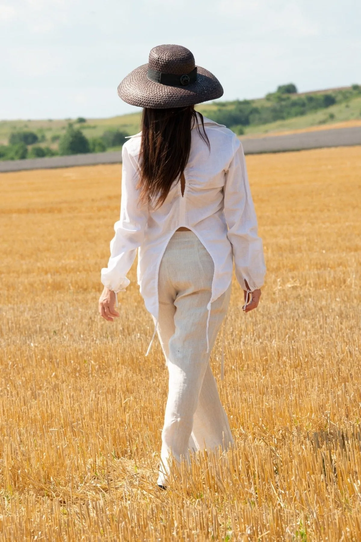 JENNA Linen Shirt with Fashion back and Long sleeves